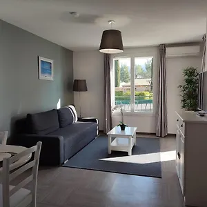 Appartement Le Romarin - Climatisation Piscine&parking Privé, Gréoux-les-Bains