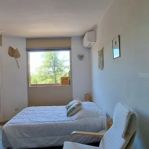 Appartement Meublé Cures Thermales Avec Vue, Gréoux-les-Bains