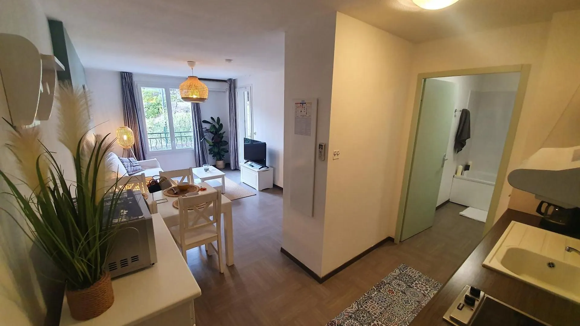 Apartment Appartement T2 Climatise Piscine Greoux-les-Bains